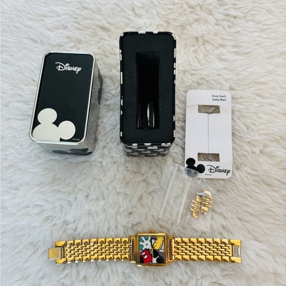 Disney Gold Mickey Mouse Watch main image 5